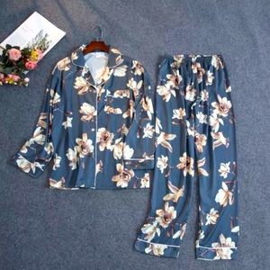 Two Piece Luxe Satin Pajamas Set (Medium)